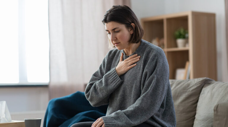 woman-having-problem-with-heart-Microvascular-Disease-How-Your-Small-Vessels-Can-Cause-A-Threatening-Problem